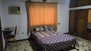 Chambre, 1 chambre, balcon | 1 chambre