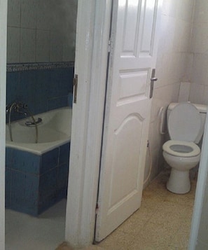 Ferienhaus, 2 Schlafzimmer, Raucher, Balkon | Badezimmer