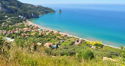Holiday House Angelos A on Agios Gordios Beach