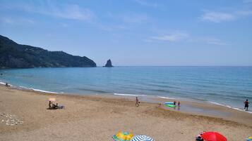House, 3 Bedrooms, Smoking, Patio | Beach