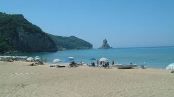 House, 3 Bedrooms, Smoking, Patio | Beach