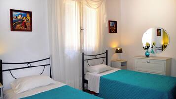 House, 3 Bedrooms, Smoking, Patio | 3 bedrooms