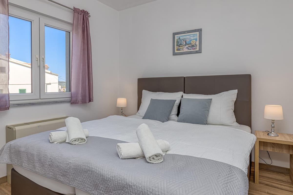 Family Apartment, 1 Bedroom, Mountainside (Apartment Gabriel 220m from the beach) | 2 bedrooms, free WiFi, bed sheets