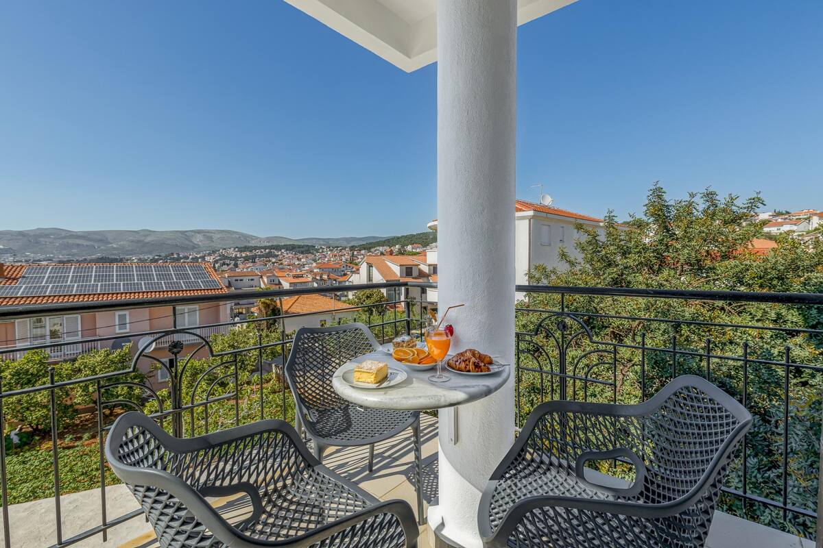 Family Apartment, Multiple Bedrooms, Mountainside (Apartment Karlo 220m from the beach) | Terrace/patio