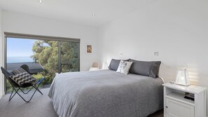4 quartos, ferros/tábuas de passar roupa, Wi-Fi, roupa de cama