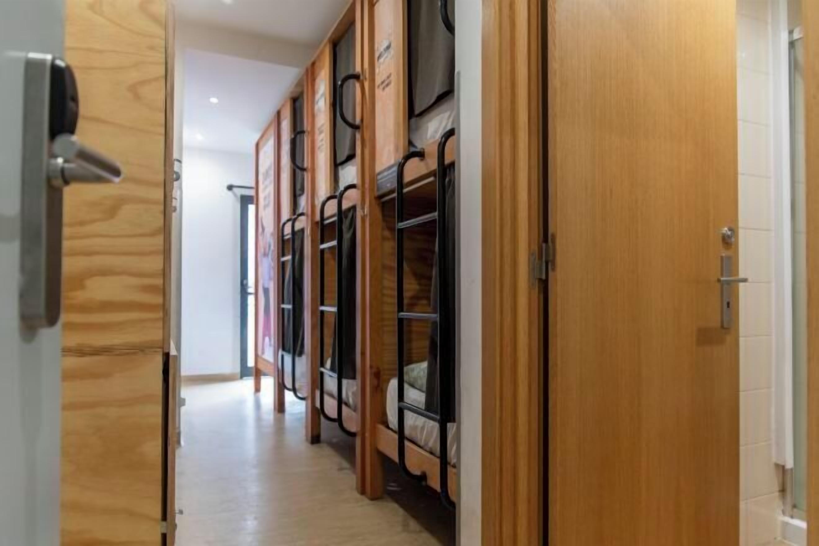 Chambres insonorisées, fer et planche à repasser, Wi-Fi gratuit