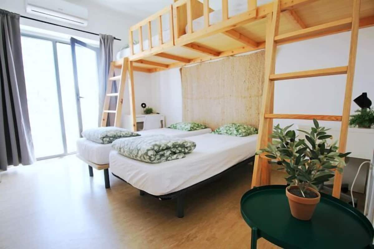 1 bedroom, soundproofing, iron/ironing board, free WiFi