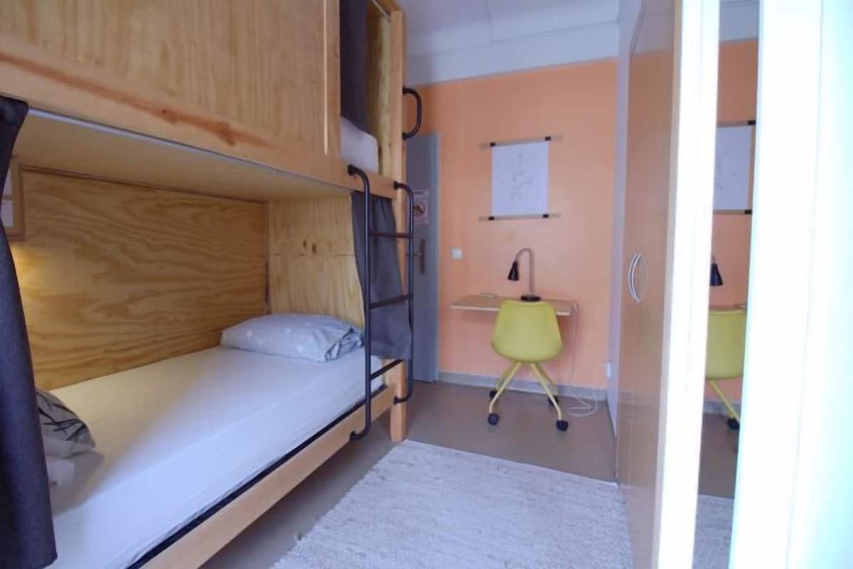 1 bedroom, soundproofing, iron/ironing board, free WiFi