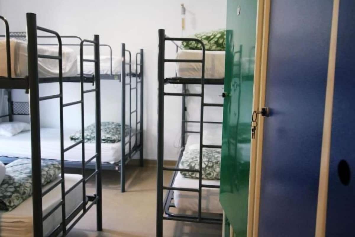 1 bedroom, soundproofing, iron/ironing board, free WiFi