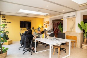 Exterior - WOT Nomad Social (Lisbon)