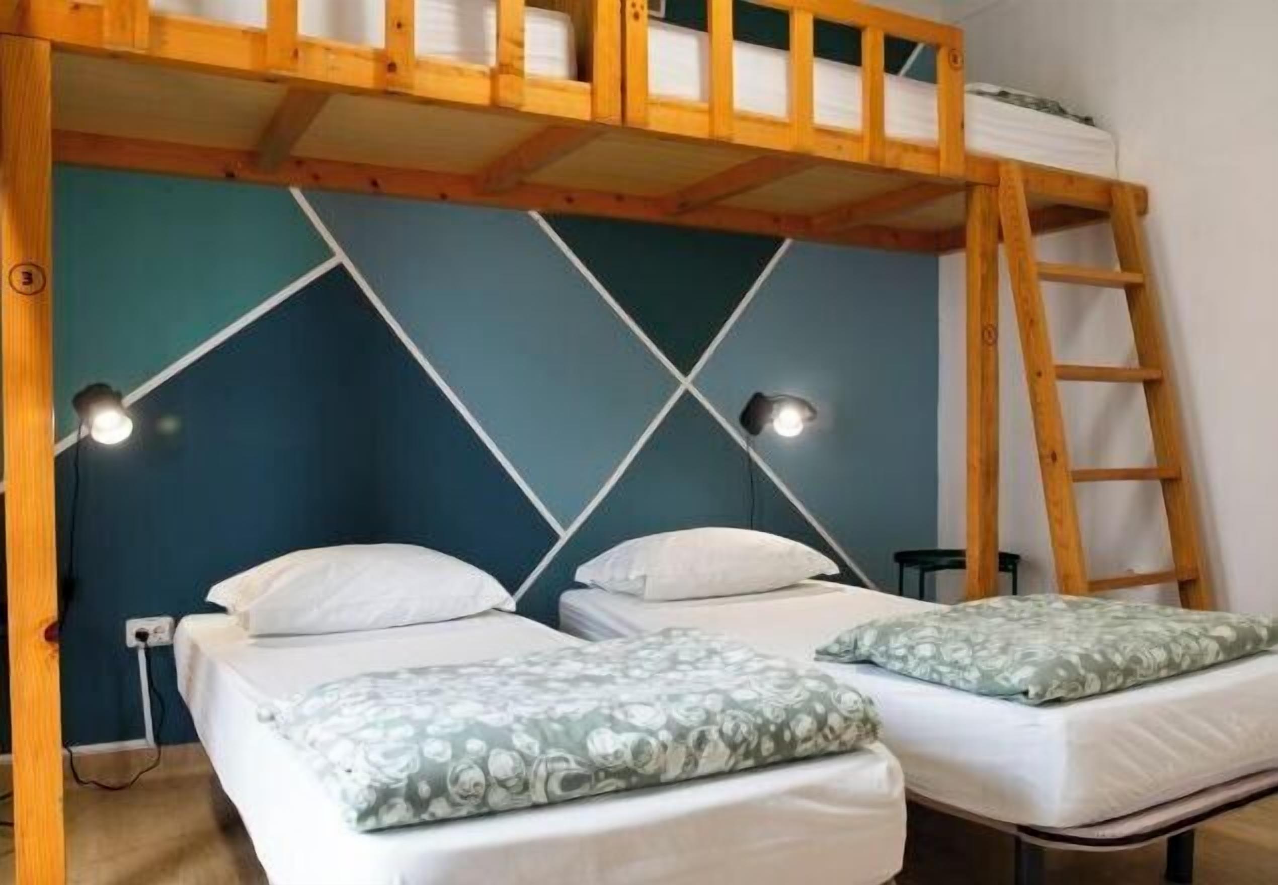 Chambres insonorisées, fer et planche à repasser, Wi-Fi gratuit