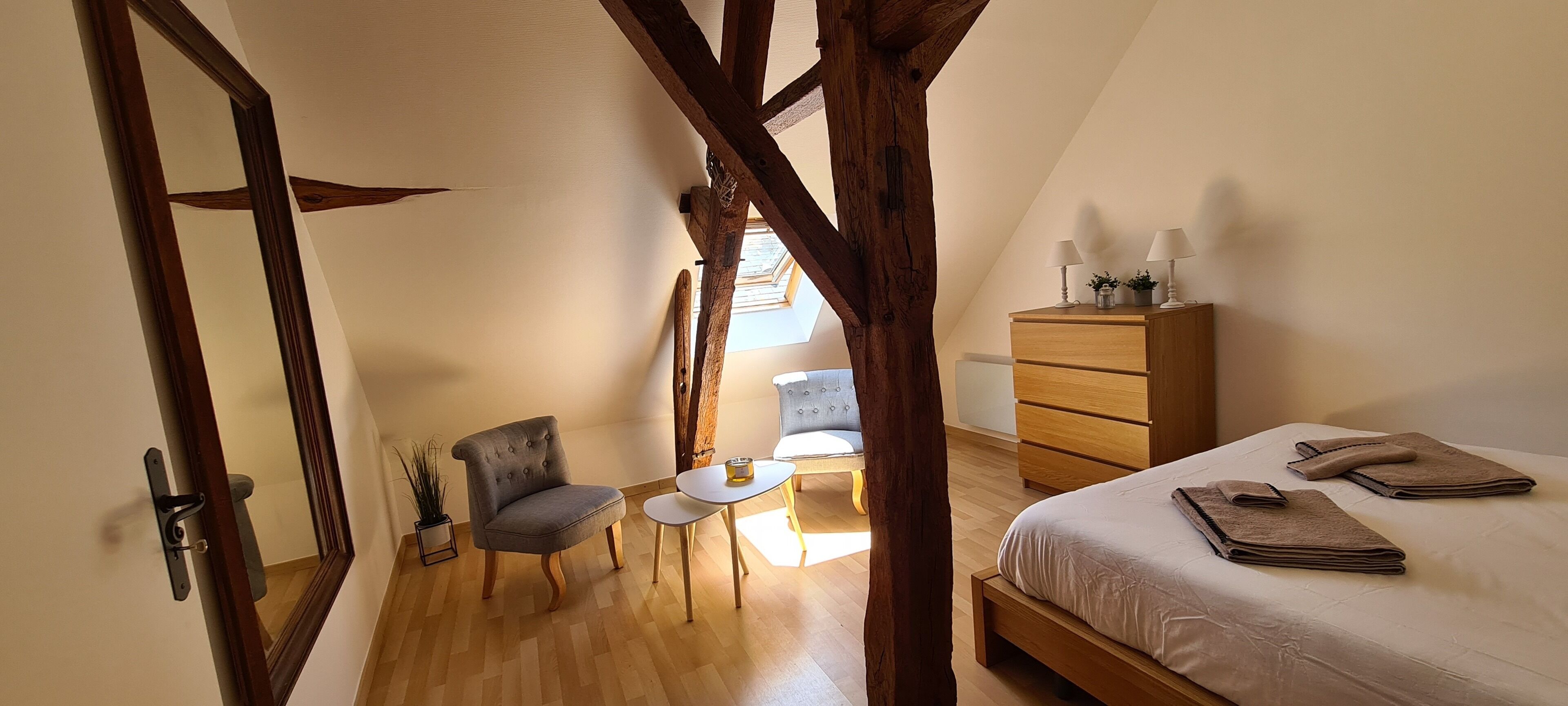 2 habitaciones, cuna de viaje, wifi gratis y ropa de cama 