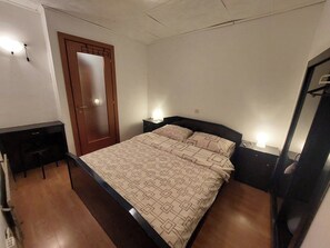 2 Schlafzimmer, Bügeleisen/Bügelbrett, kostenloses WLAN