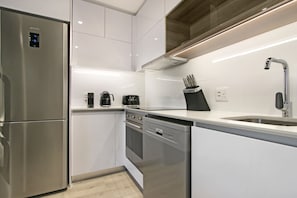Elite Single Room | Private kitchen | Electric kettle