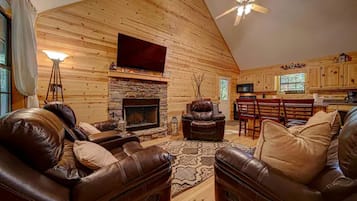 Smart-TV, peis og fotballspill