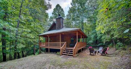 Mountain Top Retreat - Secluded Mountain Cabin close to North Carolina!