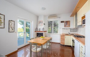 House | Private kitchen