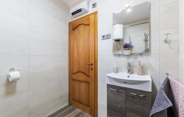 Apartemen | Kamar mandi