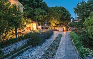منزل | المنشأة من الخارج