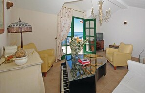 House | Exterior - Beautiful Home in Tucepi With Jacuzzi, Wifi and 2 Bedrooms (Tucepi)