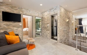 House | Interior - Awesome Home in Vantacici With Jacuzzi, Sauna and Wifi (Malinska-Dubasnica)