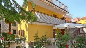 Apartment | Exterior