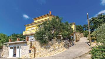 Apartment | Exterior