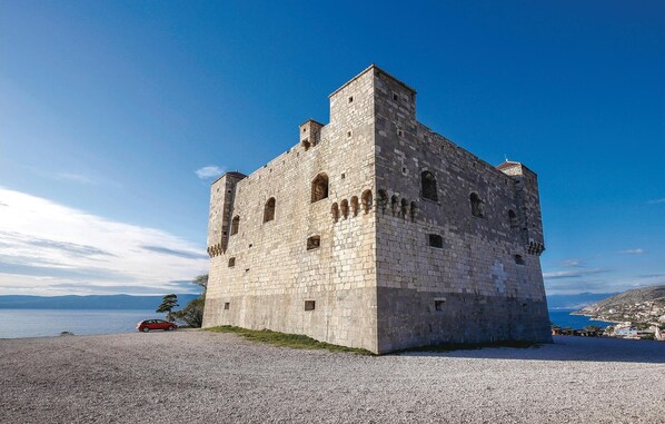 Exterior - Amazing Apartment in Senj With 3 Bedrooms and Wifi (Senj)