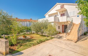 Apartment | Exterior - Stunning Home in Malinska With Wifi and 2 Bedrooms (Malinska-Dubasnica)