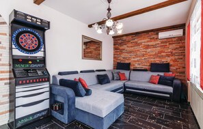 House | Living room | TV
