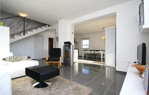 House | Exterior - Awesome Home in Drinovci With Wifi and 5 Bedrooms (Drnis)