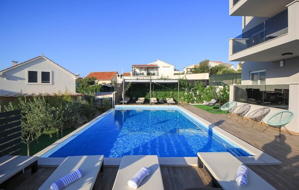 Outdoor pool, a heated pool