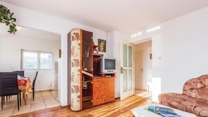 Apartment | Living room | TV