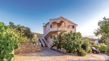 Apartment | Exterior