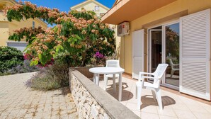 Unclassified image, 4 of 29, button - Amazing Apartment in Novalja With Wifi and 1 Bedrooms (Novalja)