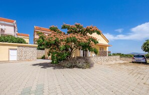 Apartment | Exterior - Amazing Apartment in Novalja With Wifi and 1 Bedrooms (Novalja)