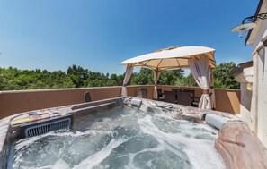 Spa - Stunning Home in Porec With Wifi and 2 Bedrooms (Porec)