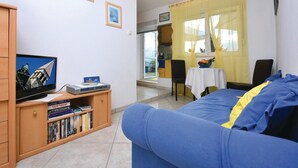 Unclassified image, 4 of 19, button - Beautiful Home in Split With Wifi and 1 Bedrooms (Split)