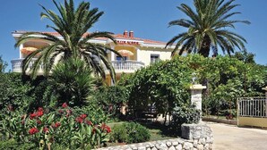 Exterior - Awesome Home in Zadar With Wifi and 2 Bedrooms (Zadar)