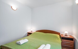 Apartment | 2 bedrooms, free WiFi, bed sheets