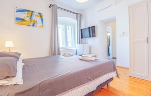 Appartement | 3 chambres, accès au Wi-Fi (inclus), literie fournie