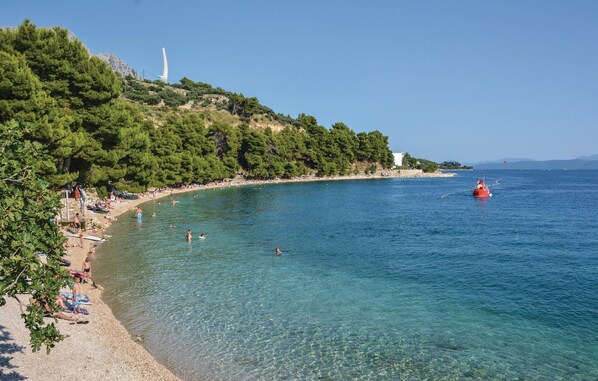 Exterior - Awesome Home in Umcani With Wifi and 9 Bedrooms (Vrgorac)