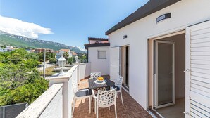 Exterior - Awesome Home in Kastel Gomilica With Wifi and 1 Bedrooms (Kastela)