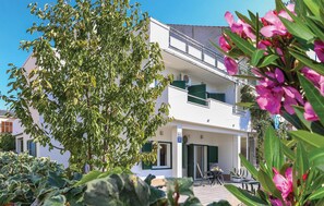 Apartment | Exterior