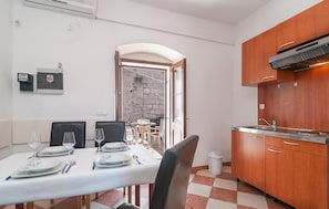 Refrigerador, utensilios de cocina