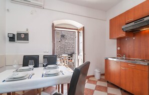 Refrigerador, utensilios de cocina
