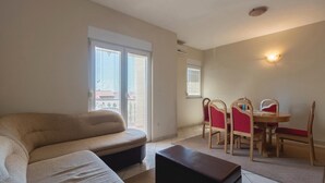 Unclassified image, 3 of 36, button - Stunning Home in Zadar With Wifi and 2 Bedrooms (Zadar)