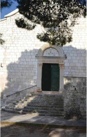 Apartment | Exterior