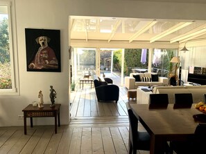 TV connectée, espaces bureaux