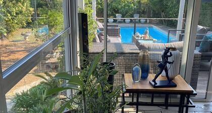 Cannes 4 stars charming Villa private pool and garden 1,7 kms from beach and sea